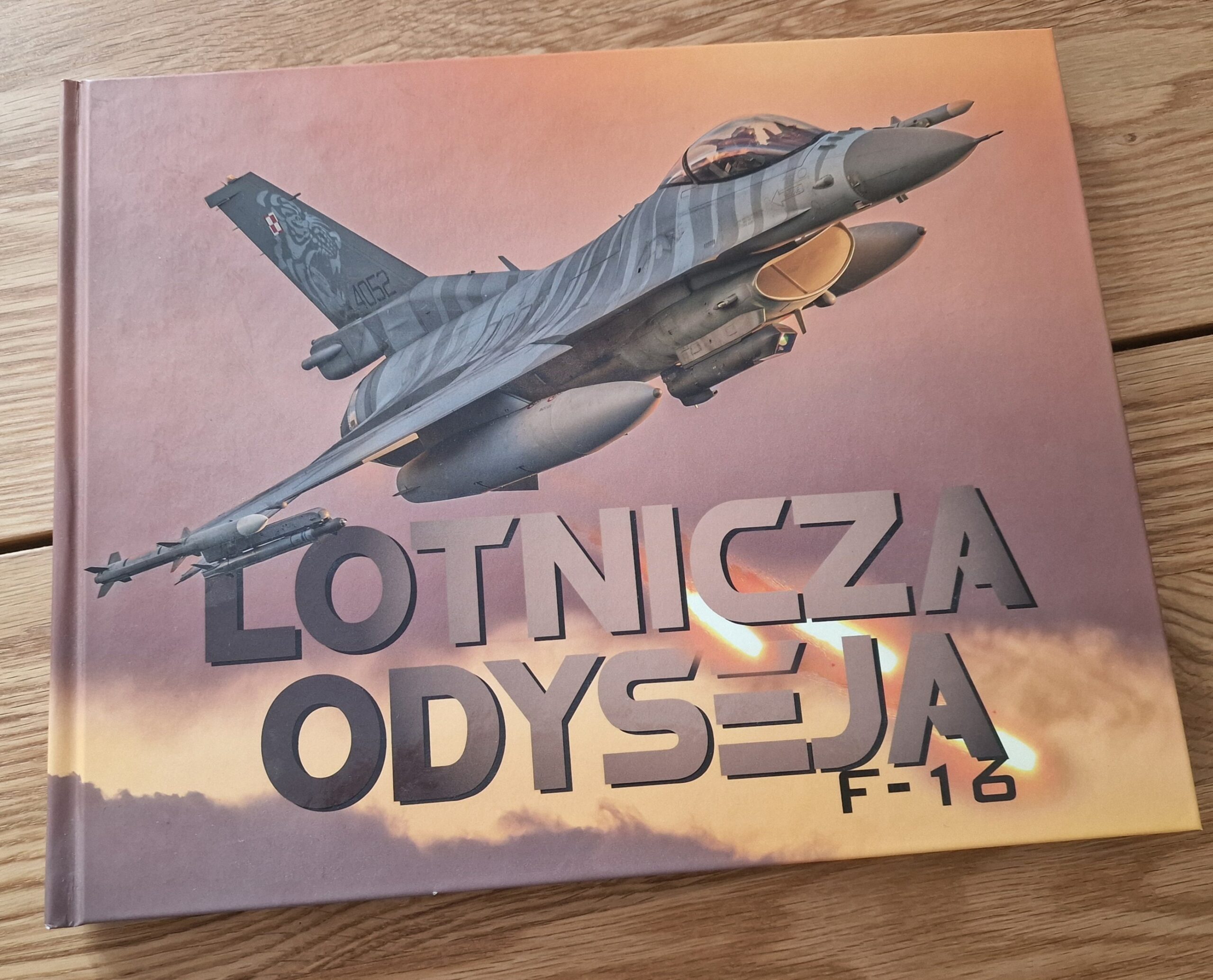 album f16